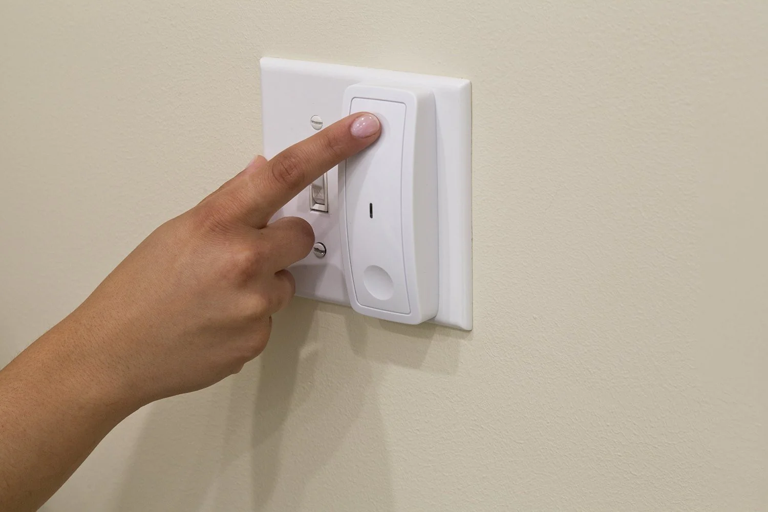 Dimmer Light Switch- SYLVANIA LIGHTIFY by Osram - Smart Home- Dimming Switch - Yuha Electric